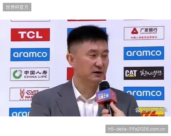 广东队主教练杜锋在赛后表示，球队在领先时进攻过于简单，让对手找到节奏。